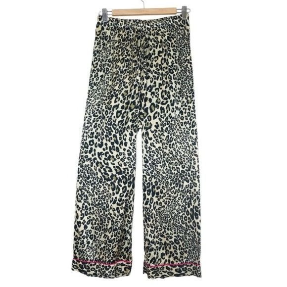 VICTORIA'S SECRET Satin Leopard Print Pants Size X-Small - Picture 2 of 7